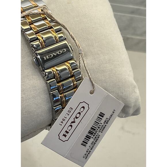 Coach Watch 2014 Brand New In Box With Papers & Price Tag - Needs Batteries - Picture 4 of 6